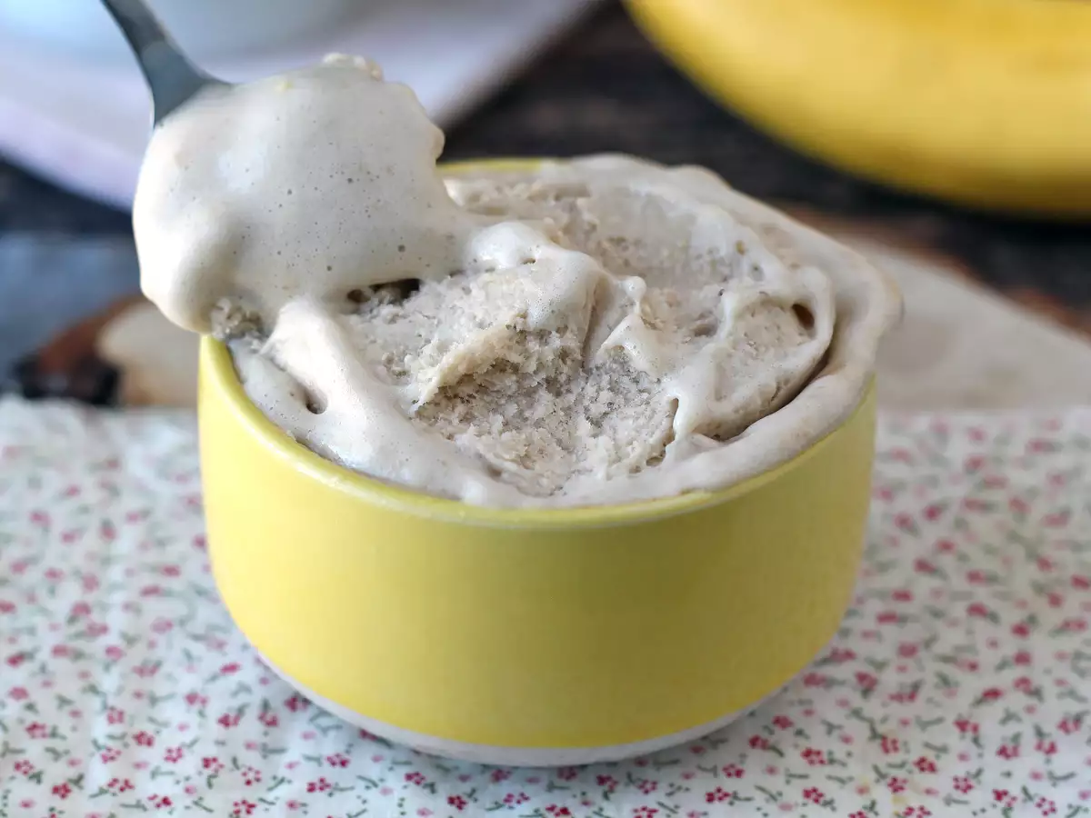 Vanilková syrovátková zmrzlina s vysokým obsahem bílkovin, rychlá a ze 3 ingrediencí! - foto 3