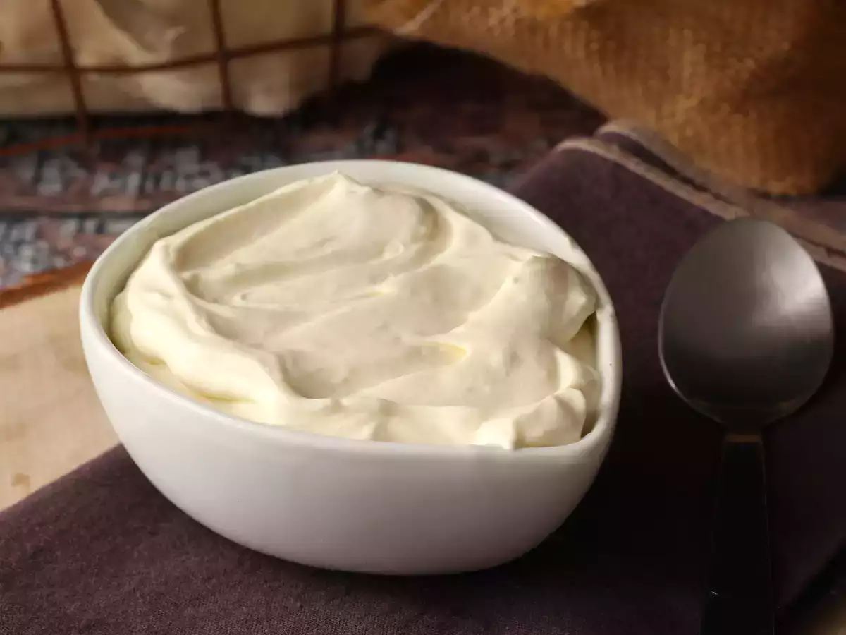 Vanilkový šlehačkový krém – dokonalá náplň do dortů a vrstvených dortů! - foto 3