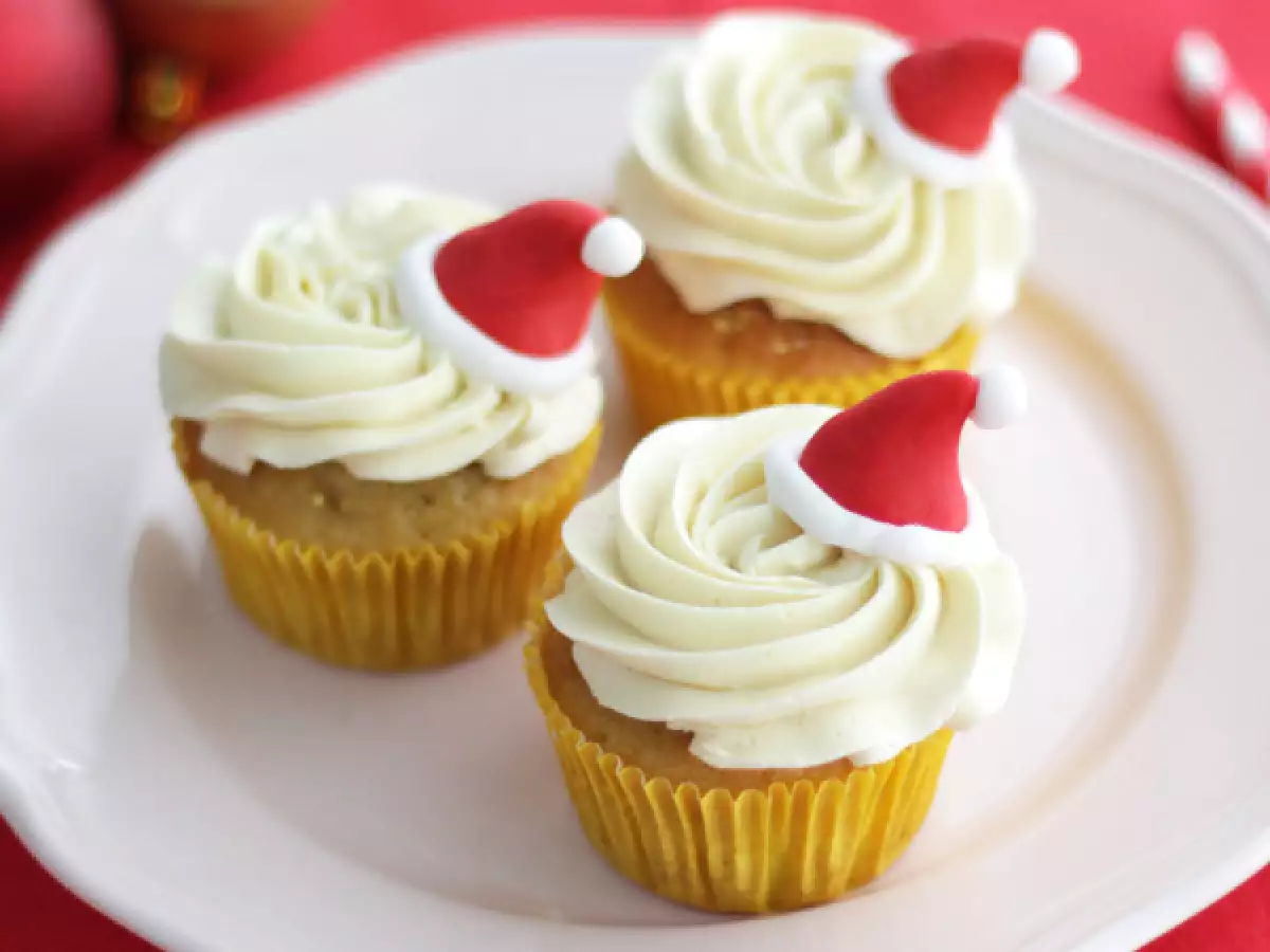 Vánočně zdobené cupcakes - foto 2