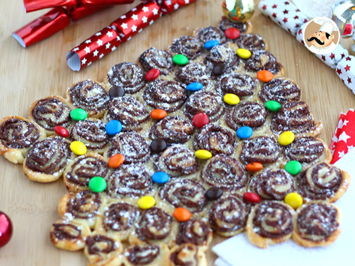 Vánoční stromeček z listového těsta s Nutellou