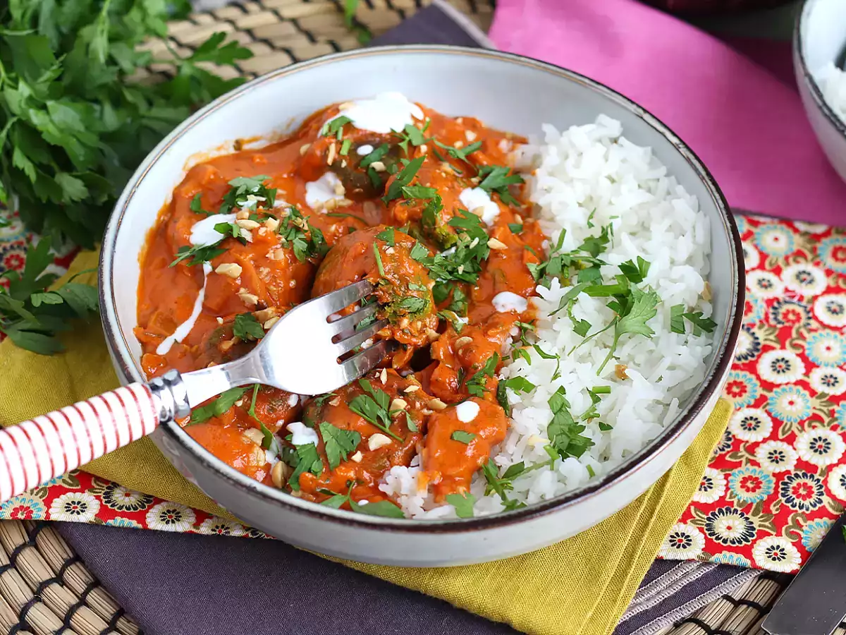 Veganská malai kofta: cizrnové kuličky s rajčatovou omáčkou - foto 2