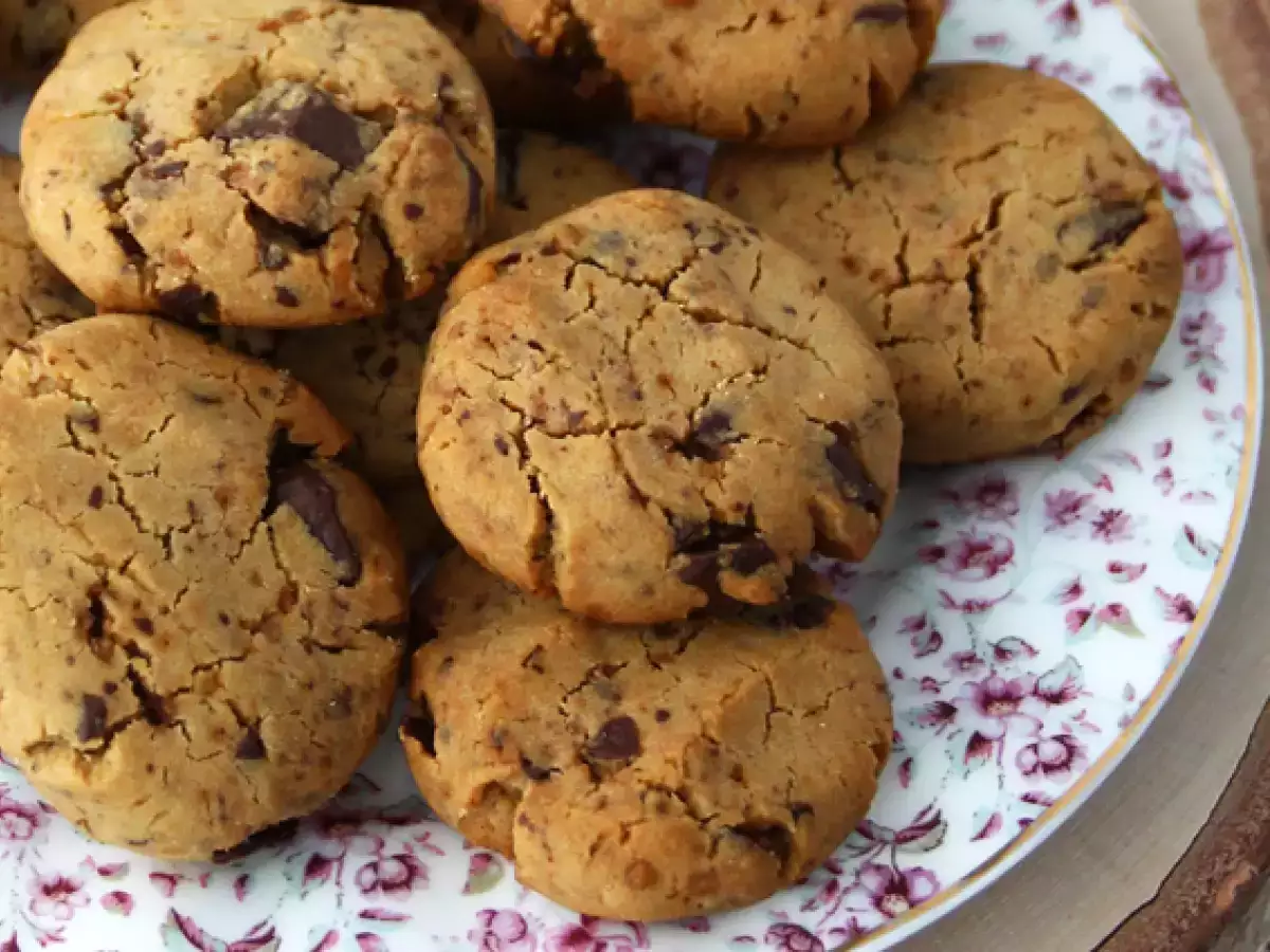 Veganské bezlepkové sušenky s čokoládovými kousky - foto 4