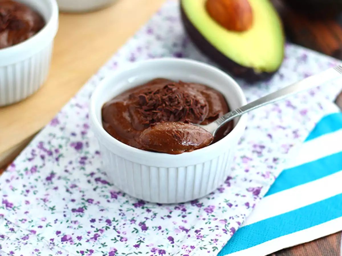 Veganský dezertní krém s čokoládou, banánem a avokádem - foto 3