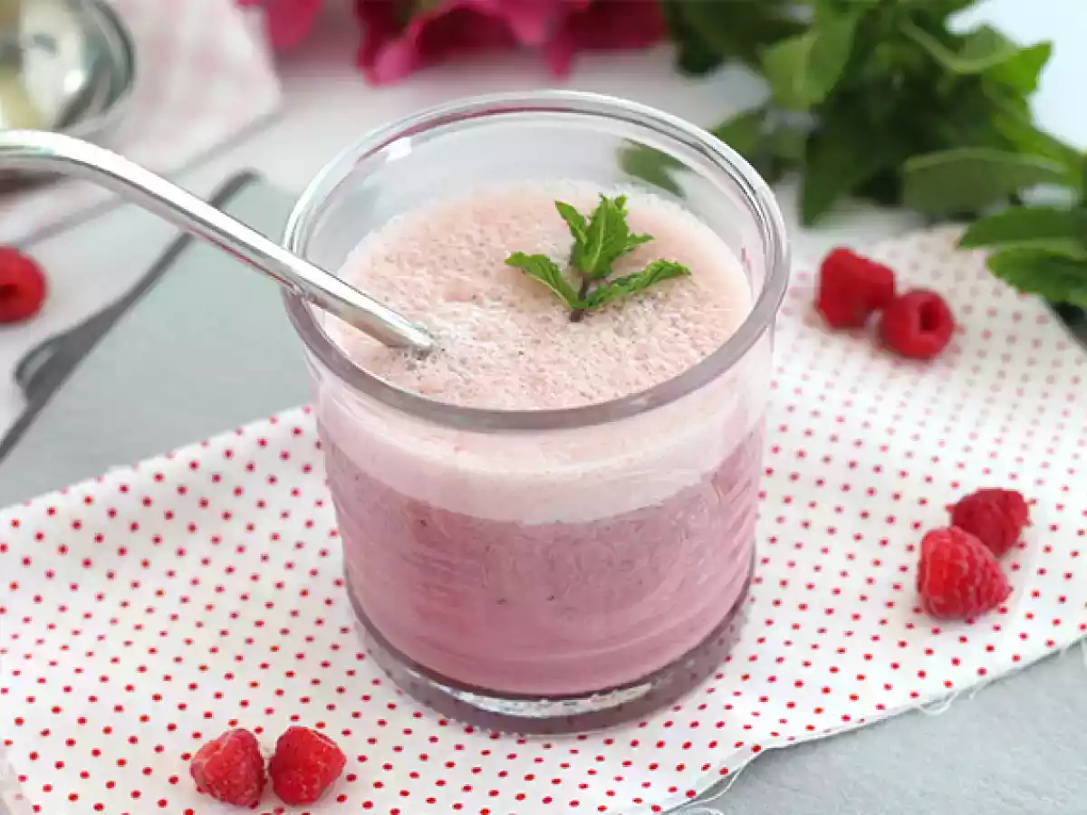 Veganský malinovo-mátový koktejl - foto 4