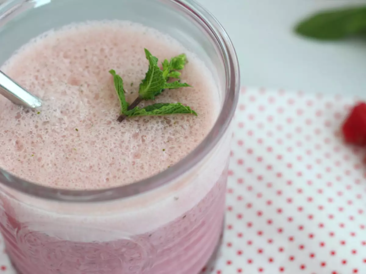 Veganský malinovo-mátový milkshake - foto 2