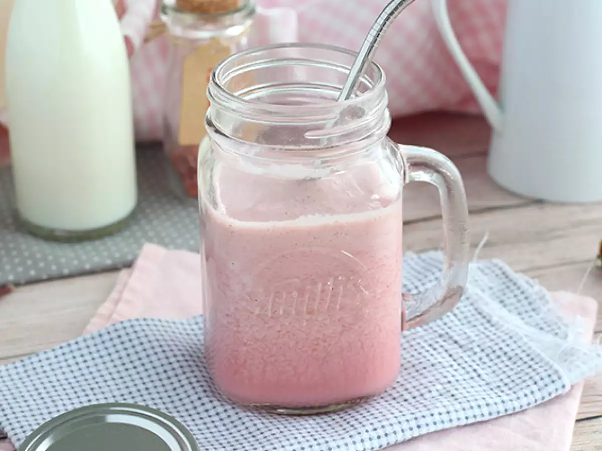 Veganský milkshake z červeného ovoce - foto 4