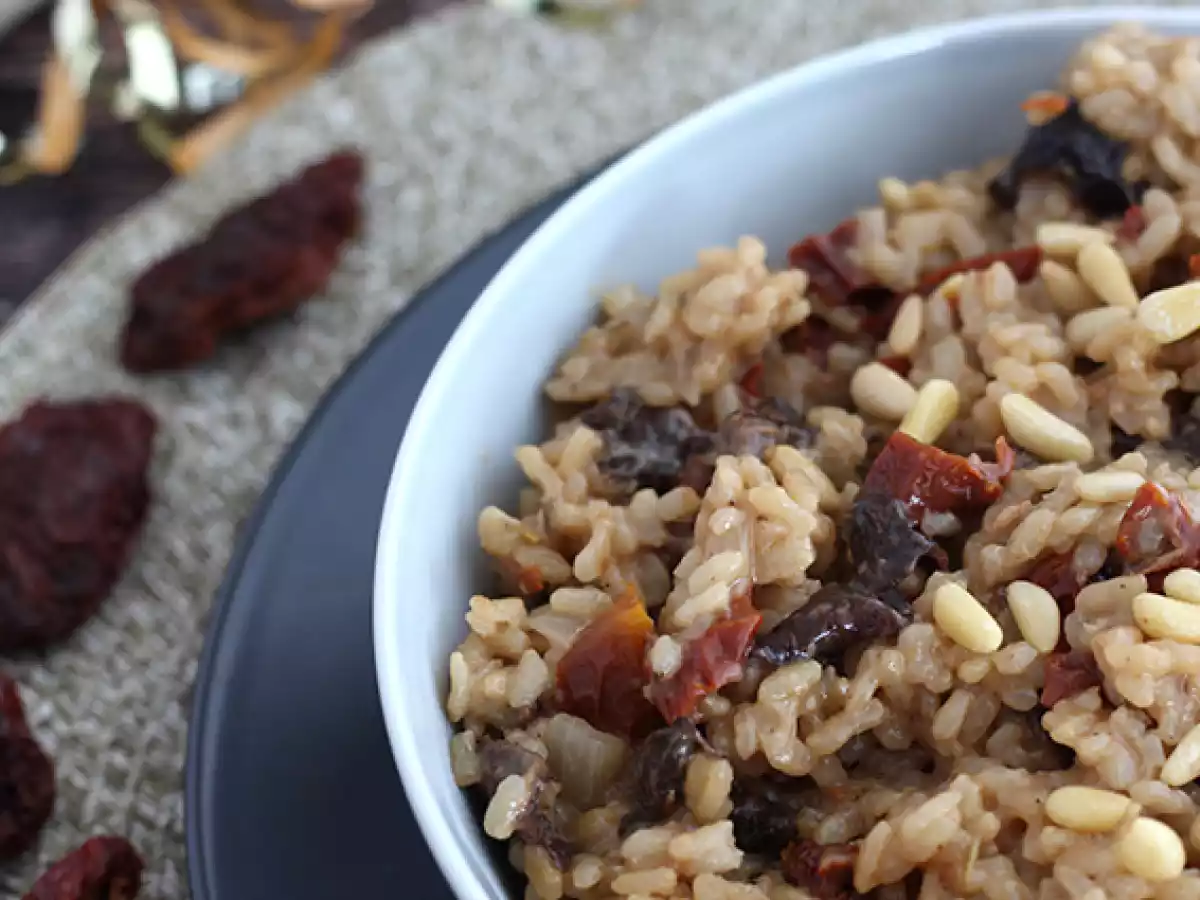 Vegetariánské rizoto se sušenými rajčaty a houbami - foto 2