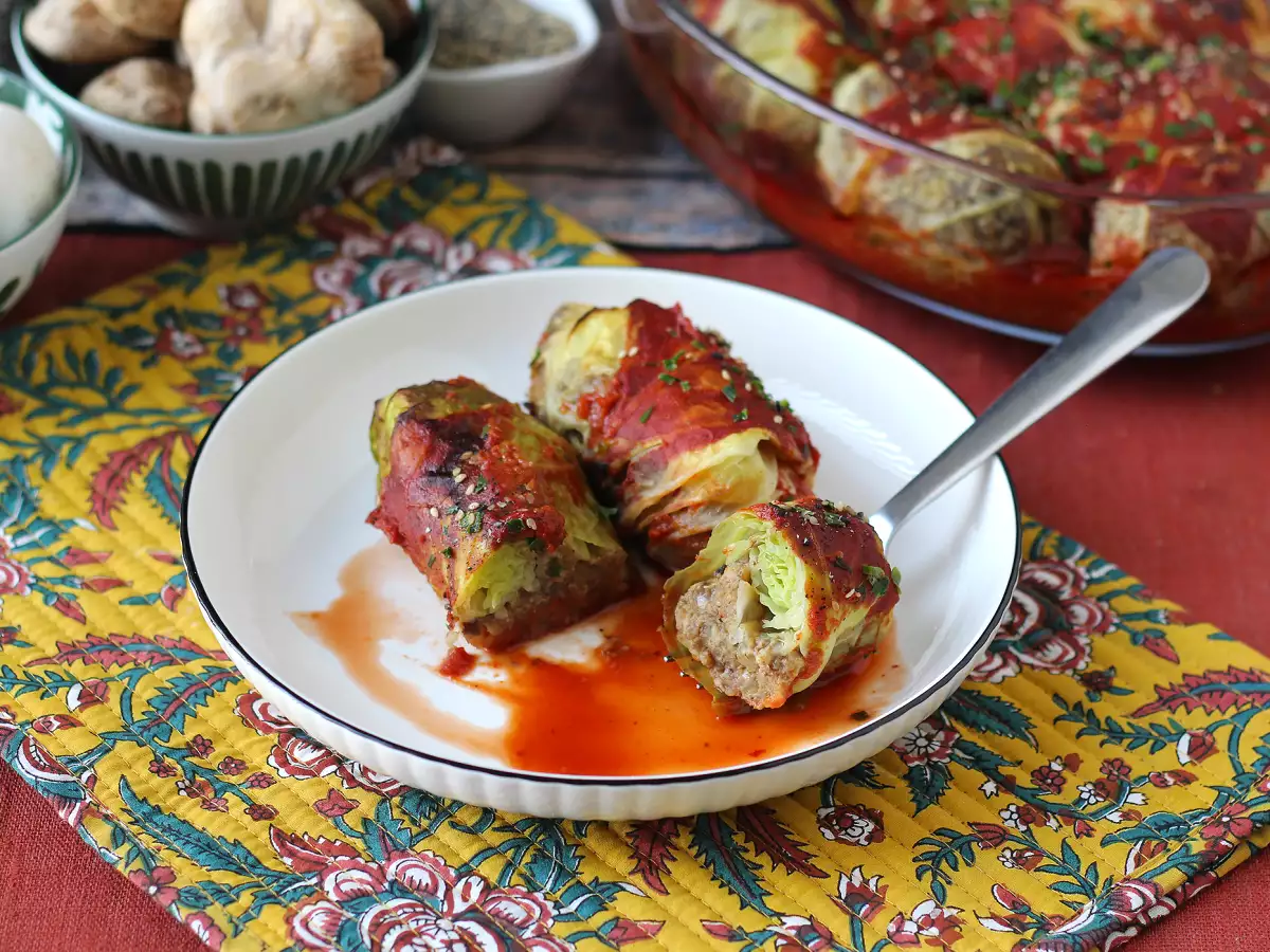 Vegetariánské zelné závitky s houbami, rýží a misem - foto 6