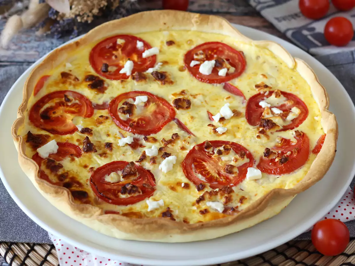 Vegetariánský quiche s rajčaty a fetou – ideální na piknik! - foto 3
