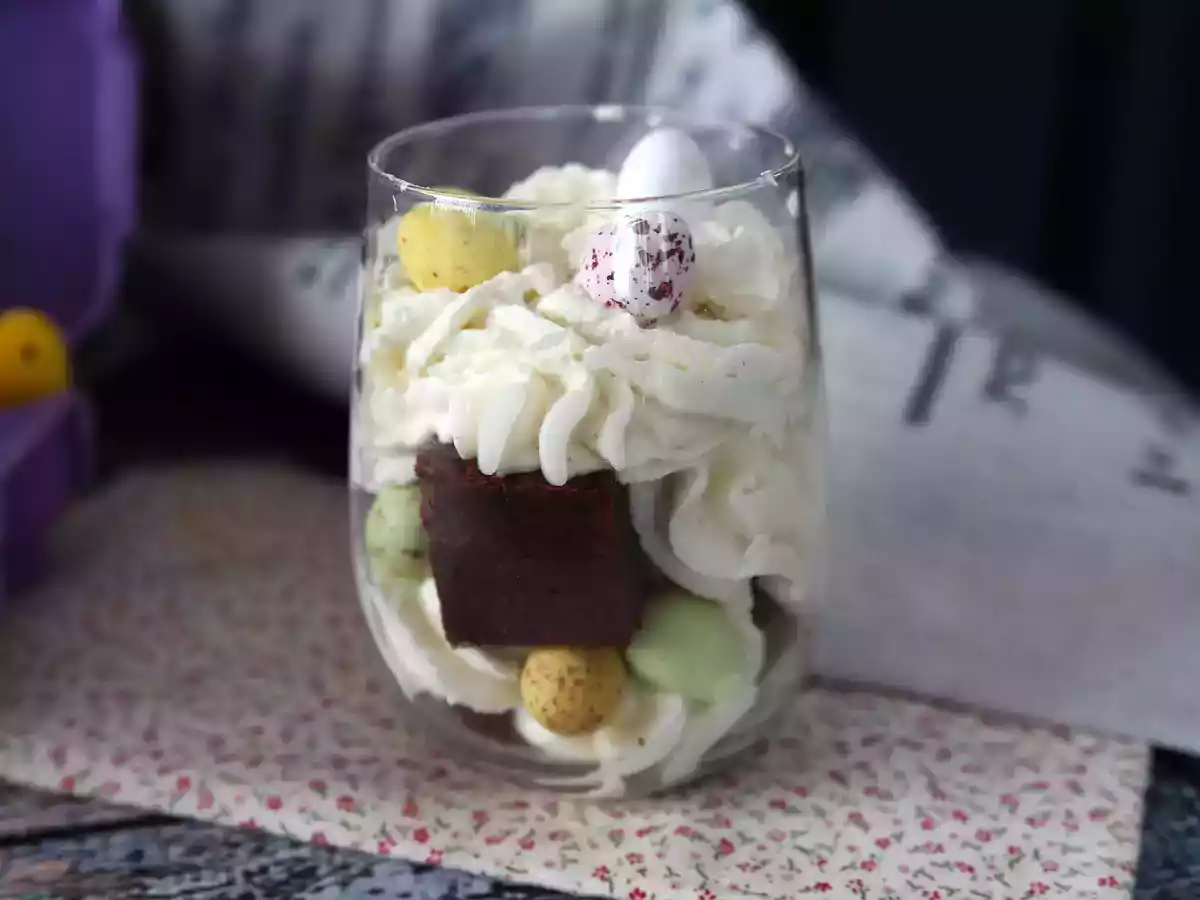 Velikonoční brownie a šlehačkové poháry - foto 2