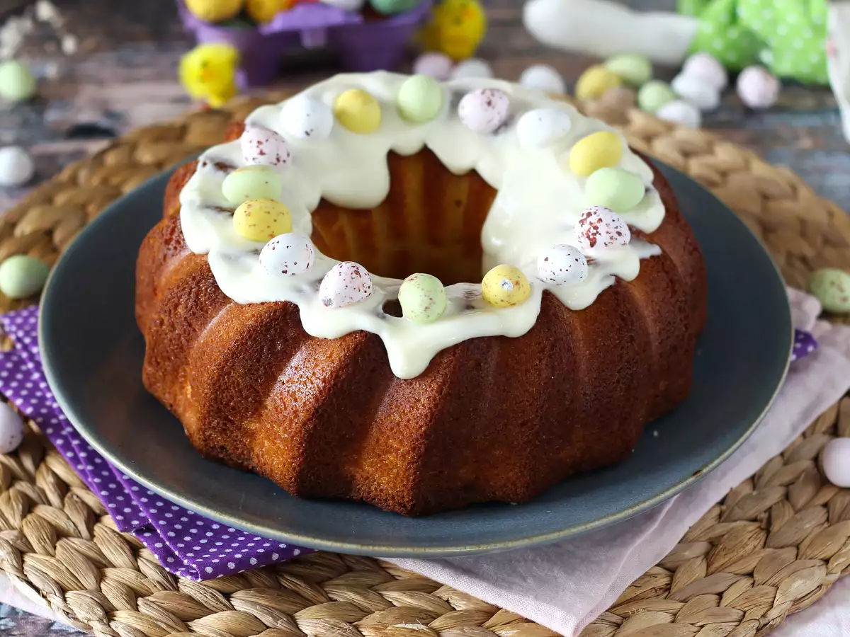 Velikonoční citronová bábovka s bílou čokoládou