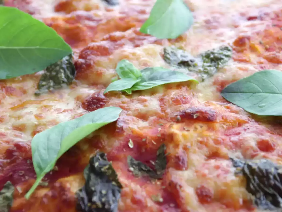 Vlhká pizza Margherita - foto 3