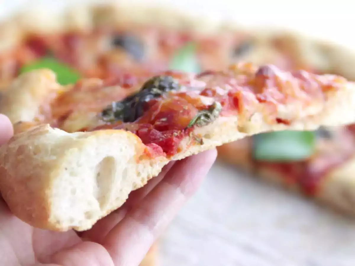 Vlhká pizza Margherita - foto 4