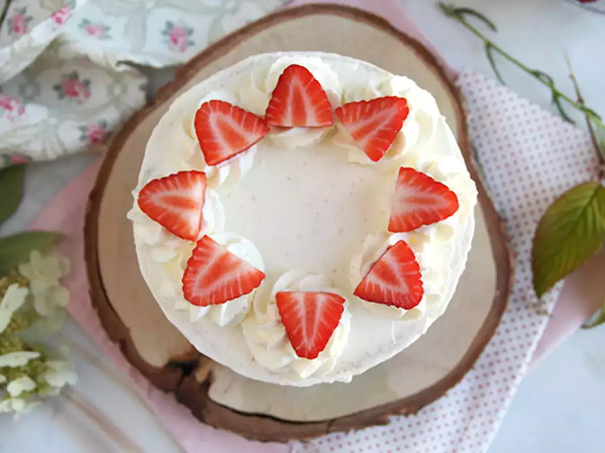 Vrstvený jahodový dort s mascarpone krémem - foto 6