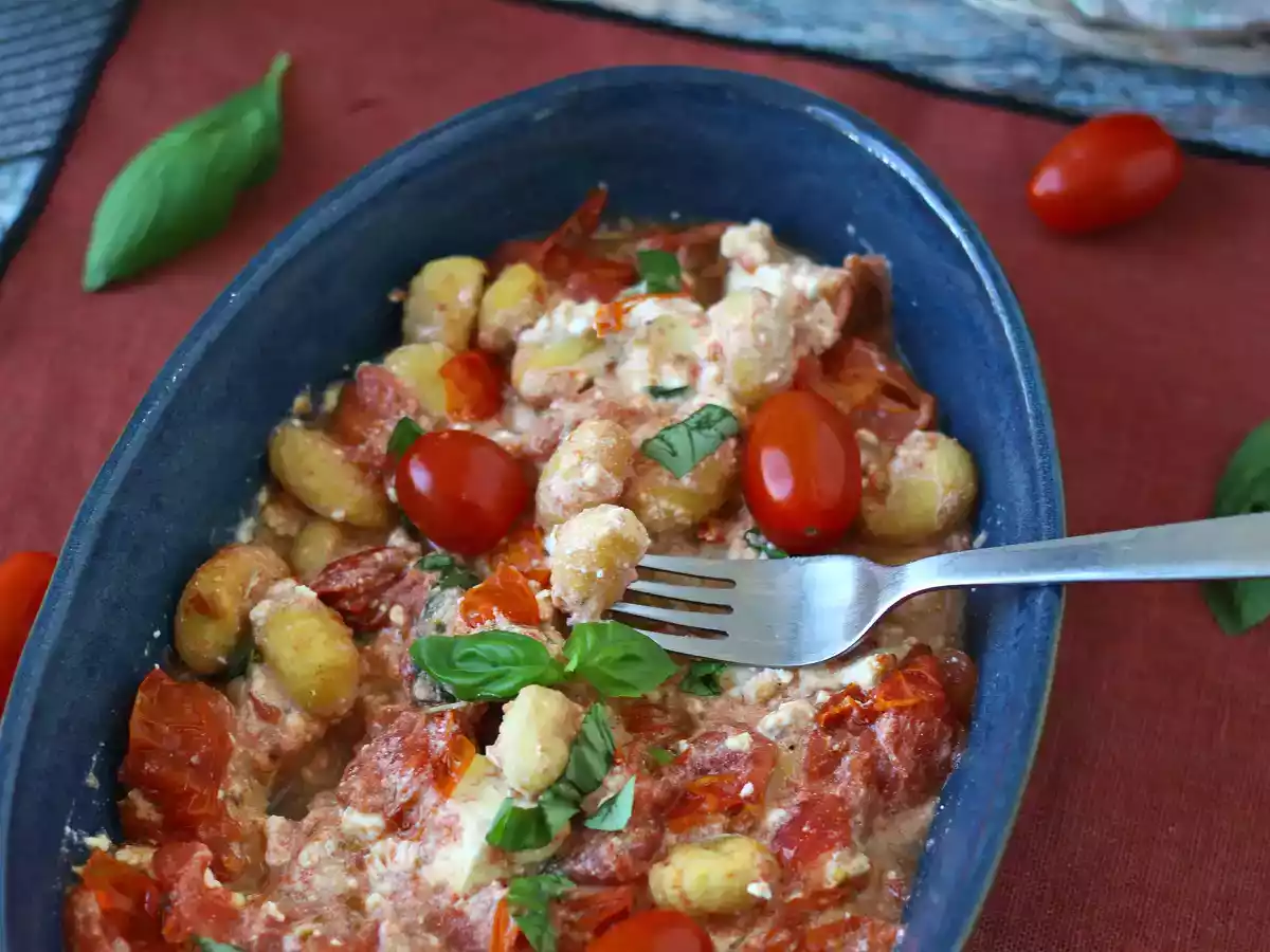 Zapečené feta gnocchi s Airfryerem, super rychlý pokrm s cherry rajčátky a fetou! - foto 2