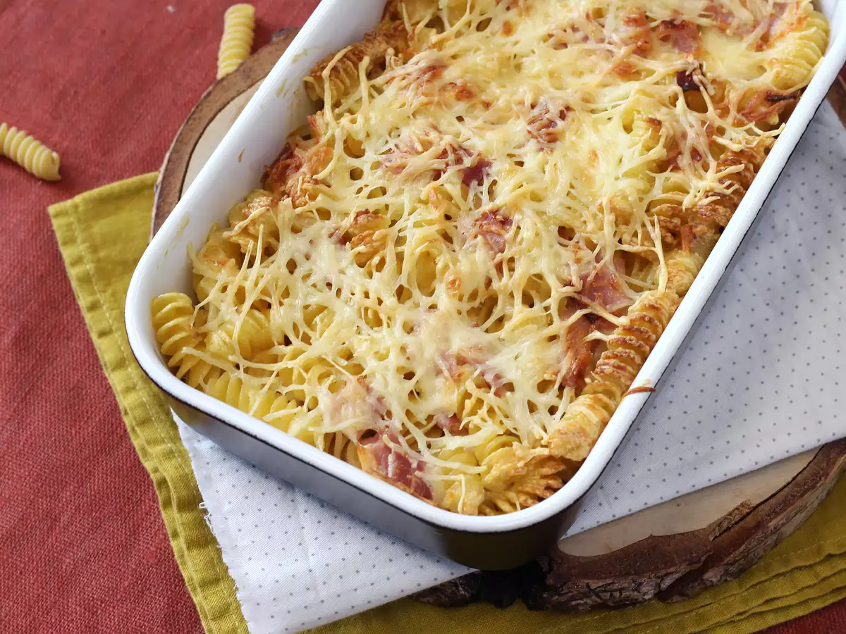 Zapečené těstoviny se šunkou a sýrem v horkovzdušné fritéze - foto 5