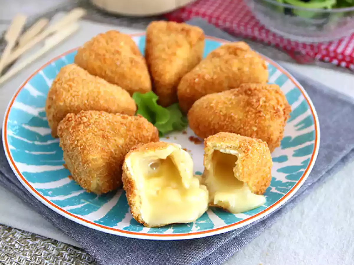 Zapečený camembert, roztékající se a křupavý
